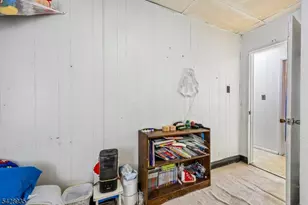 50 Preston St, Ridgefield, NJ 07660 - Photo 30