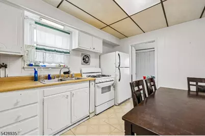 50 Preston St, Ridgefield, NJ 07660 - Photo 18