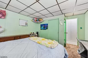 50 Preston St, Ridgefield, NJ 07660 - Photo 32
