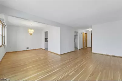 1109 Essex Ave, Linden, NJ 07036 - Photo 4