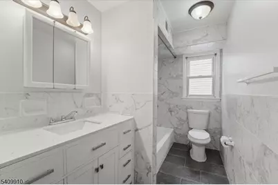 1109 Essex Ave, Linden, NJ 07036 - Photo 12