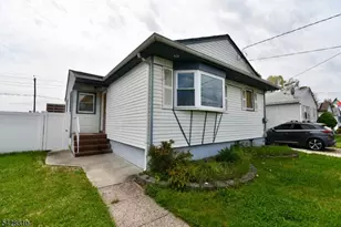 831 Smith St, Linden, NJ 07036 - Photo 2