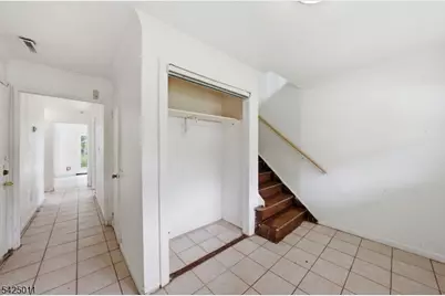 105 Berger St, Franklin Township, NJ 08873 - Photo 4