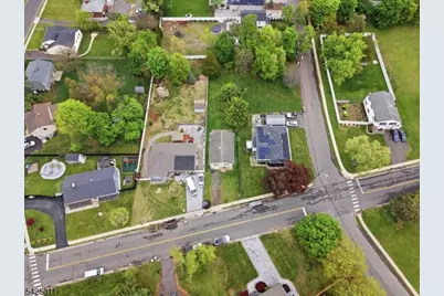 105 Berger St, Franklin Township, NJ 08873 - Photo 32
