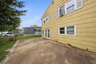 105 Berger St, Franklin Township, NJ 08873 - Photo 28