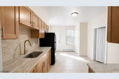 612 S Park St #1, Elizabeth, NJ 07206 - Photo 4