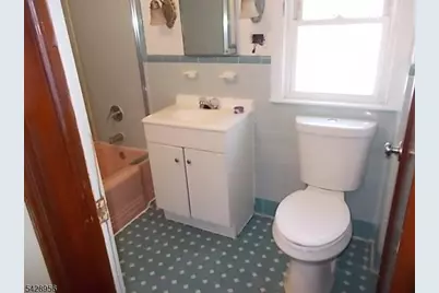 2062 Emerson Ave, Union Township, NJ 07083 - Photo 10
