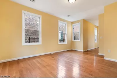 87 Columbia Ave #3, Newark, NJ 07106 - Photo 4