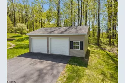 352 Bellis Rd, Holland Township, NJ 08804 - Photo 32