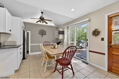 17 Lynn Ct, Hillsborough Township, NJ 08844 - Photo 14