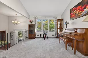 17 Lynn Ct, Hillsborough Township, NJ 08844 - Photo 4