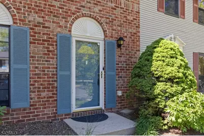 2 Daniel Dr, Franklin Township, NJ 08823 - Photo 4