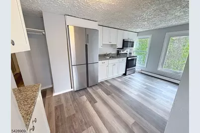 174 Main St #3R, Franklin, NJ 07416 - Photo 1