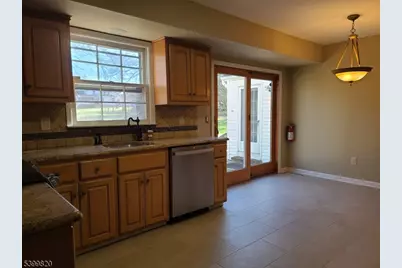 332 Rolling Knolls Way, Bridgewater, NJ 08807 - Photo 6