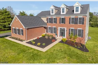 1 Belmont Ct, Alexandria Township, NJ 08867 - Photo 2