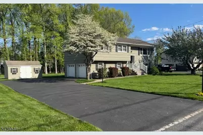 10 Cole Rd, Fairfield, NJ 07004 - Photo 2