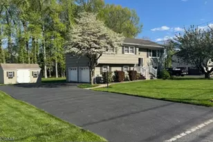 10 Cole Rd, Fairfield, NJ 07004 - Photo 2