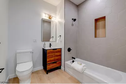 74 Webster St, Newark, NJ 07104 - Photo 40