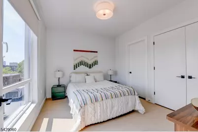 74 Webster St, Newark, NJ 07104 - Photo 32