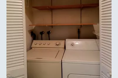 64 Sycamore Ct, Bernards Township, NJ 07920 - Photo 20