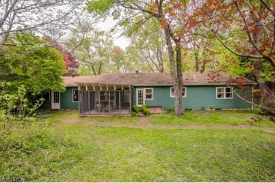 142 Spring Hill Rd, Montgomery Township, NJ 08558 - Photo 8