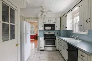 215 Fairfield Ave, Middlesex, NJ 08846 - Photo 10