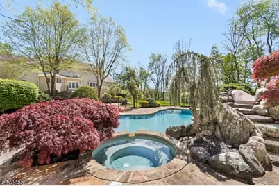 17 Carlisle Ct, Chester, NJ 07930 - Photo 8