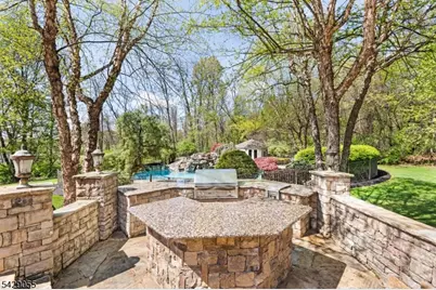 17 Carlisle Ct, Chester, NJ 07930 - Photo 10