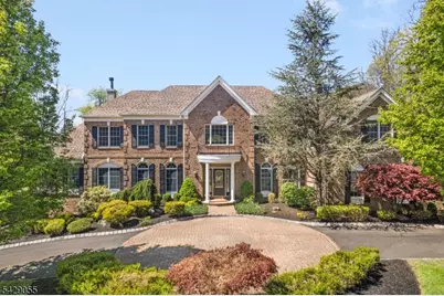 17 Carlisle Ct, Chester, NJ 07930 - Photo 1