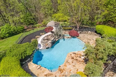 17 Carlisle Ct, Chester, NJ 07930 - Photo 6