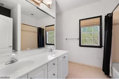 17 Carlisle Ct, Chester, NJ 07930 - Photo 38