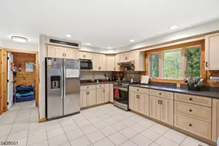 127 Jacobs Rd, Rockaway Township, NJ 07435 - Photo 12