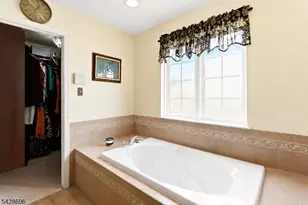 181 Glenwood Ave, Burlington Twp., NJ 08016 - Photo 10