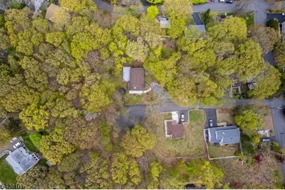 15 Mohican Ave, Roxbury Township, NJ 07850 - Photo 18