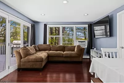 15 Mohican Ave, Roxbury Township, NJ 07850 - Photo 6