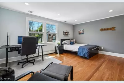 8 Newman Ave, Verona, NJ 07044 - Photo 28