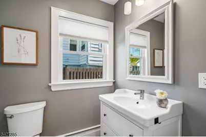 8 Newman Ave, Verona, NJ 07044 - Photo 20