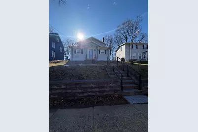 835 Dixie Ln, Plainfield, NJ 07062 - Photo 2