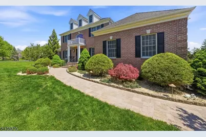 3 Kimble Ct, Hillsborough Township, NJ 08844 - Photo 2