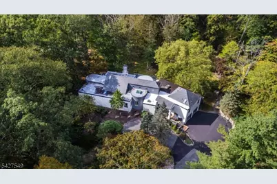 4 Springwood Ter, Kinnelon, NJ 07405 - Photo 2
