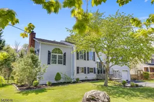 942 Liberty St, Belvidere, NJ 07823 - Photo 4