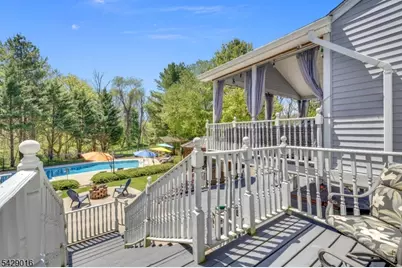 942 Liberty St, Belvidere, NJ 07823 - Photo 36