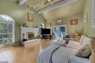 942 Liberty St, Belvidere, NJ 07823 - Photo 14