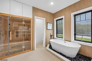 424 E Ridgewood Ave, Paramus, NJ 07652 - Photo 28