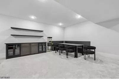424 E Ridgewood Ave, Paramus, NJ 07652 - Photo 38