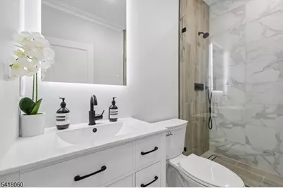 424 E Ridgewood Ave, Paramus, NJ 07652 - Photo 34
