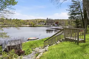 51 Goldfinch Ln, West Milford, NJ 07421 - Photo 2