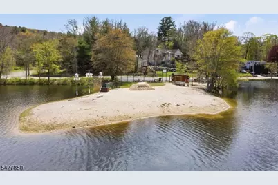 51 Goldfinch Ln, West Milford, NJ 07421 - Photo 40
