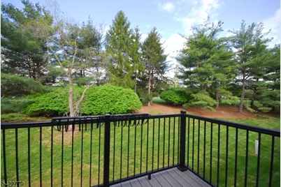 8 Henley Dr, Franklin Township, NJ 08873 - Photo 16