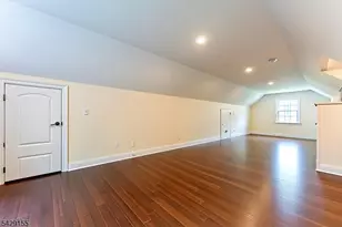 1121 N Washington Ave, Green Brook Township, NJ 08812 - Photo 32